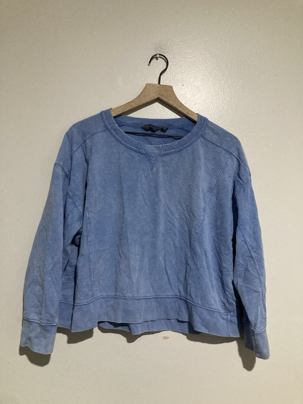Danskin Crewneck Sweatshirt Women’s M Light Blue Cotton Relaxed Fit Pullover
